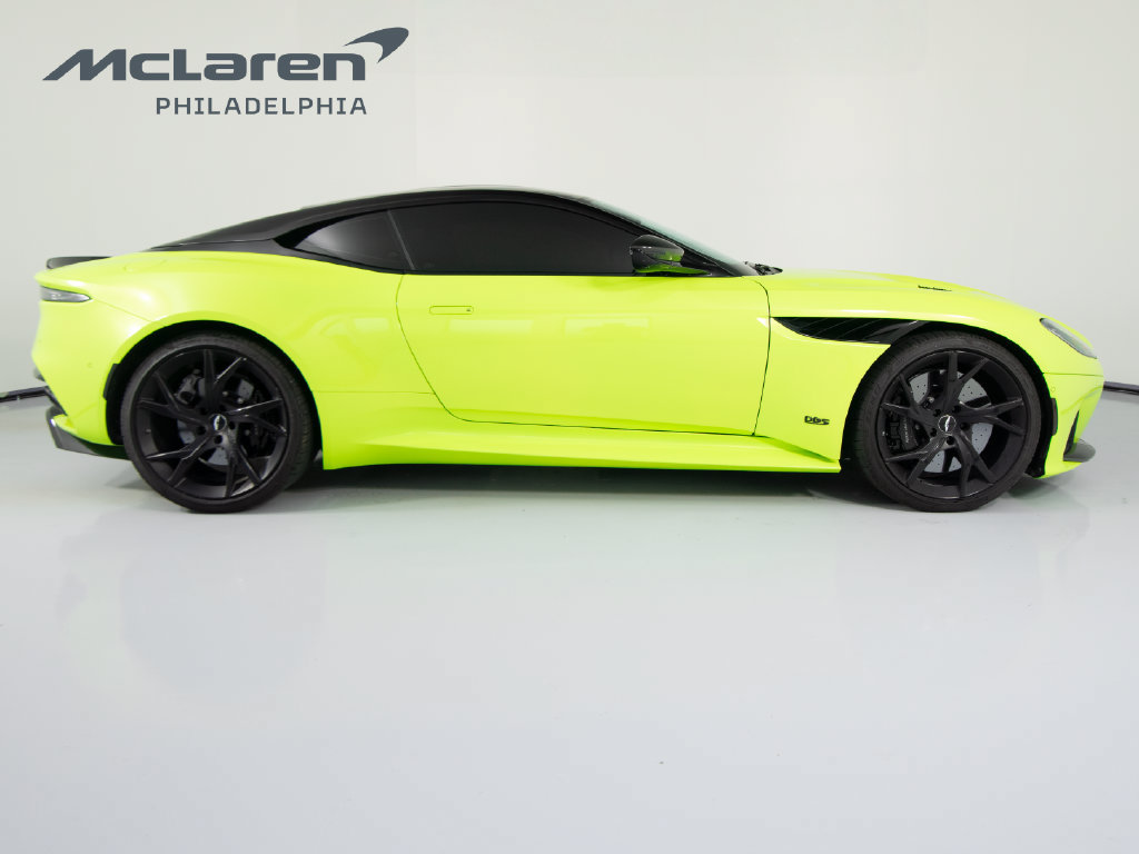 Used 2022 Aston Martin DBS Superleggera RWD image 4