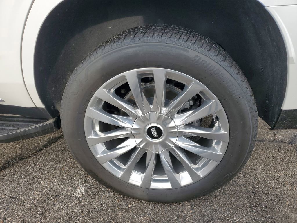 Certified 2024 Cadillac Escalade Premium Luxury w/ LPO, Floor Liner Package image 32