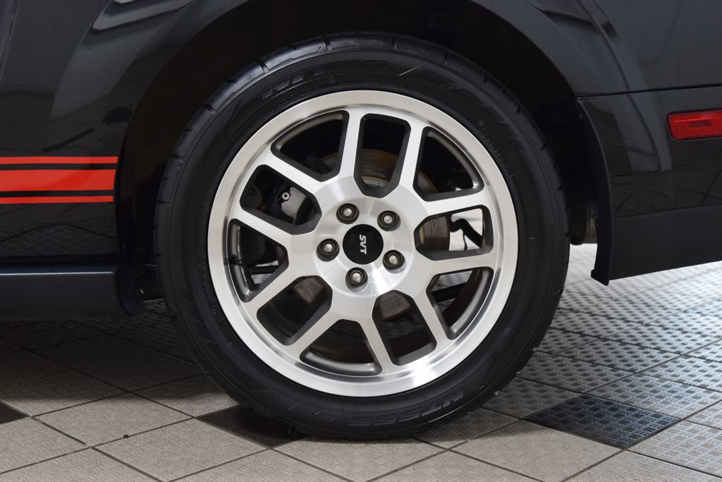 Used 2009 Ford Mustang Shelby GT500 RWD image 29