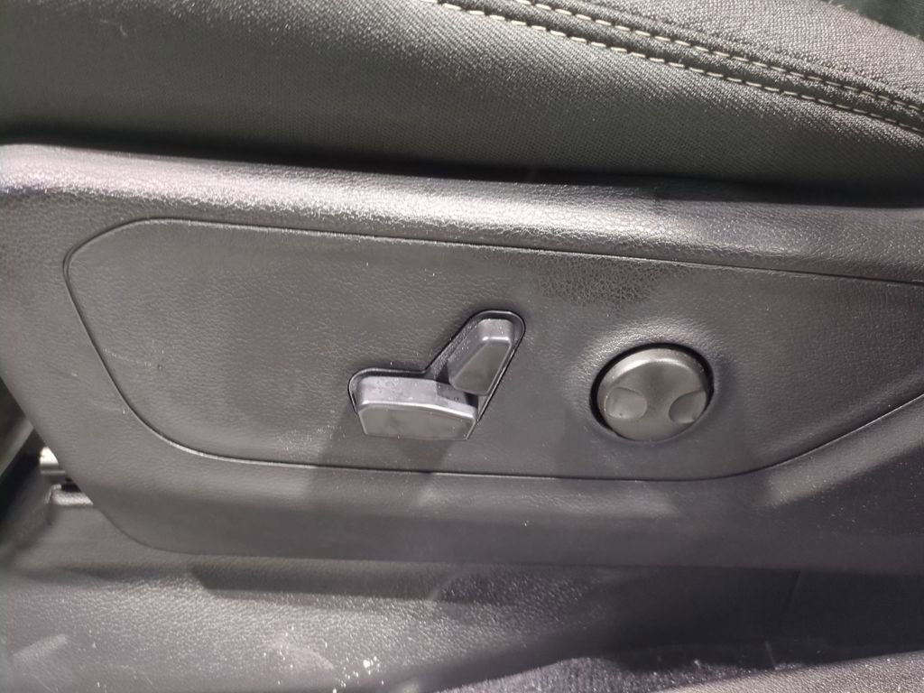 Used 2025 RAM 1500 Big Horn image 21