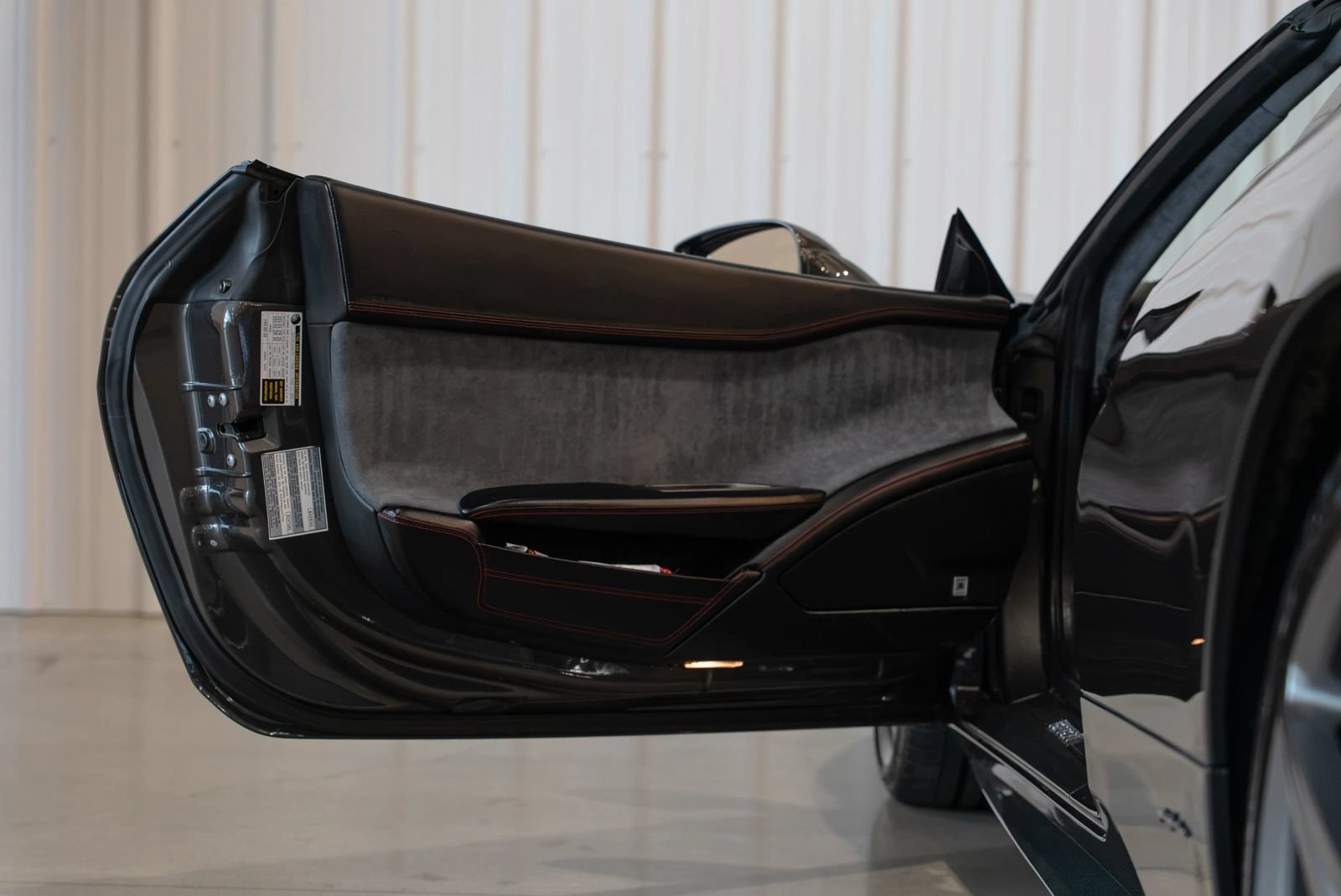 Used 2013 Ferrari 458 Spider RWD image 27