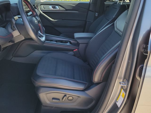 Certified 2025 Ford Explorer ST-Line w/ ST-Line Street Pack AWD/4WD image 6