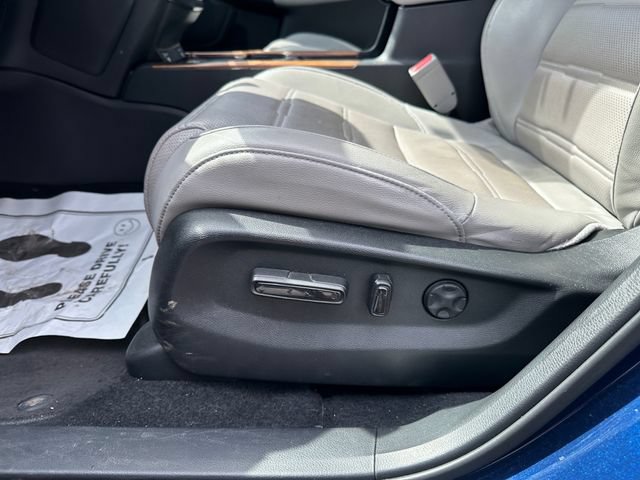 Used 2020 Honda CR-V Touring image 20