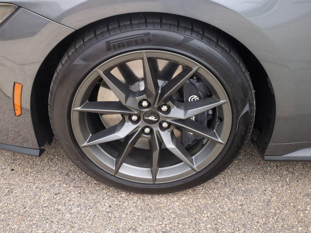 Used 2025 Ford Mustang Dark Horse image 10