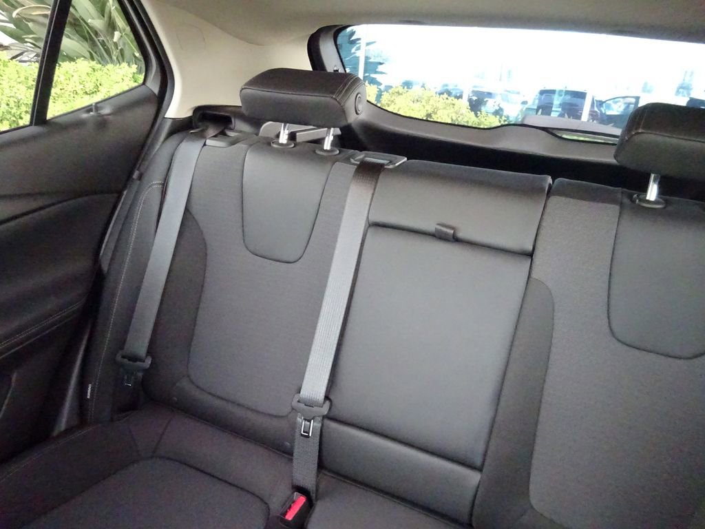 Used 2021 Buick Encore GX Select FWD image 14