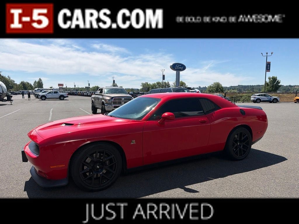 Used 2017 Dodge Challenger R/T Scat Pack RWD image 1
