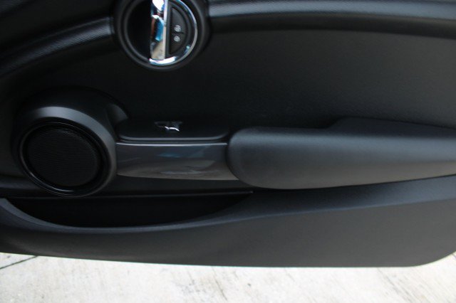 Used 2017 MINI Cooper Convertible FWD image 37