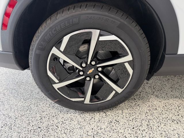 New 2026 Chevrolet Equinox EV LT FWD image 26