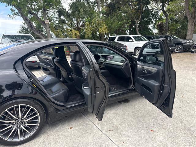 Used 2014 Lexus LS 460 w/ F Sport Package RWD image 16
