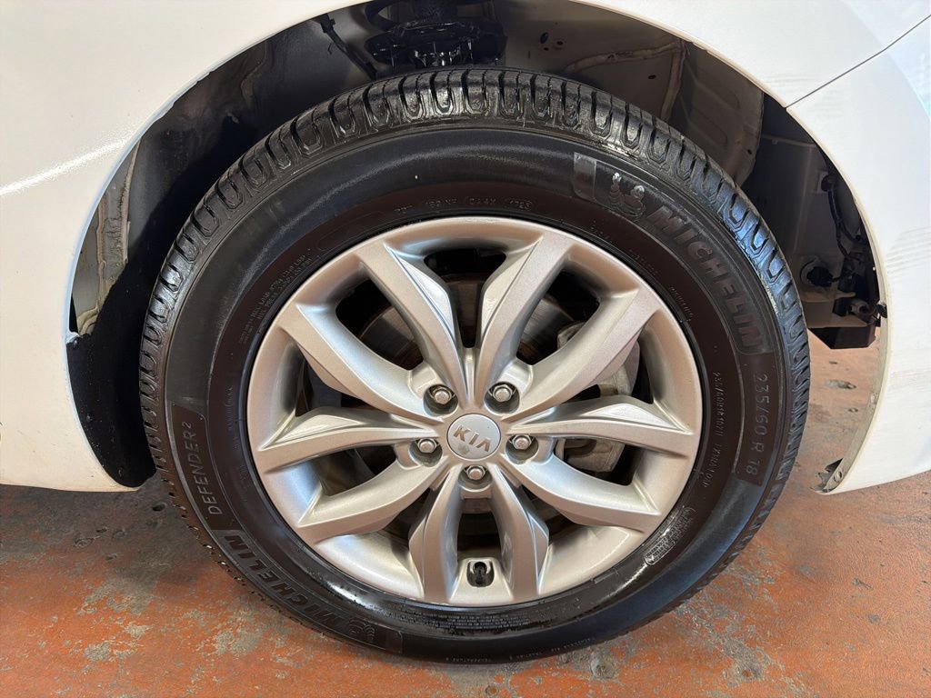 Used 2019 Kia Sedona EX FWD image 10
