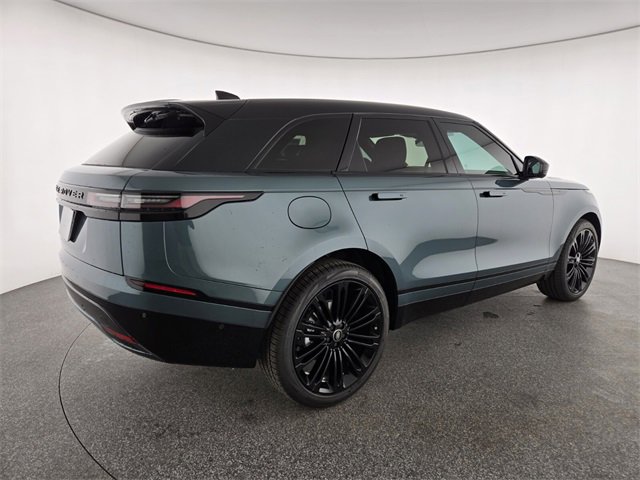 New 2026 Land Rover Range Rover Velar Dynamic SE image 2