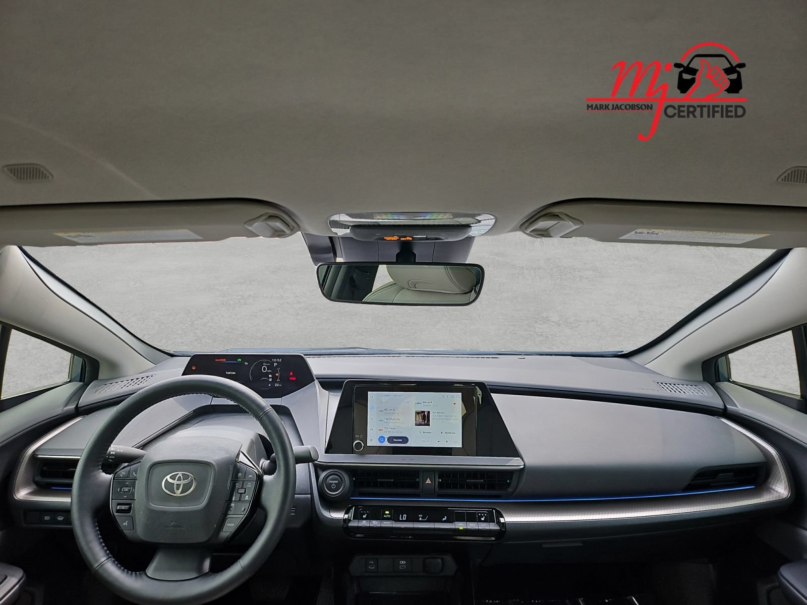 Used 2024 Toyota Prius XLE FWD image 39