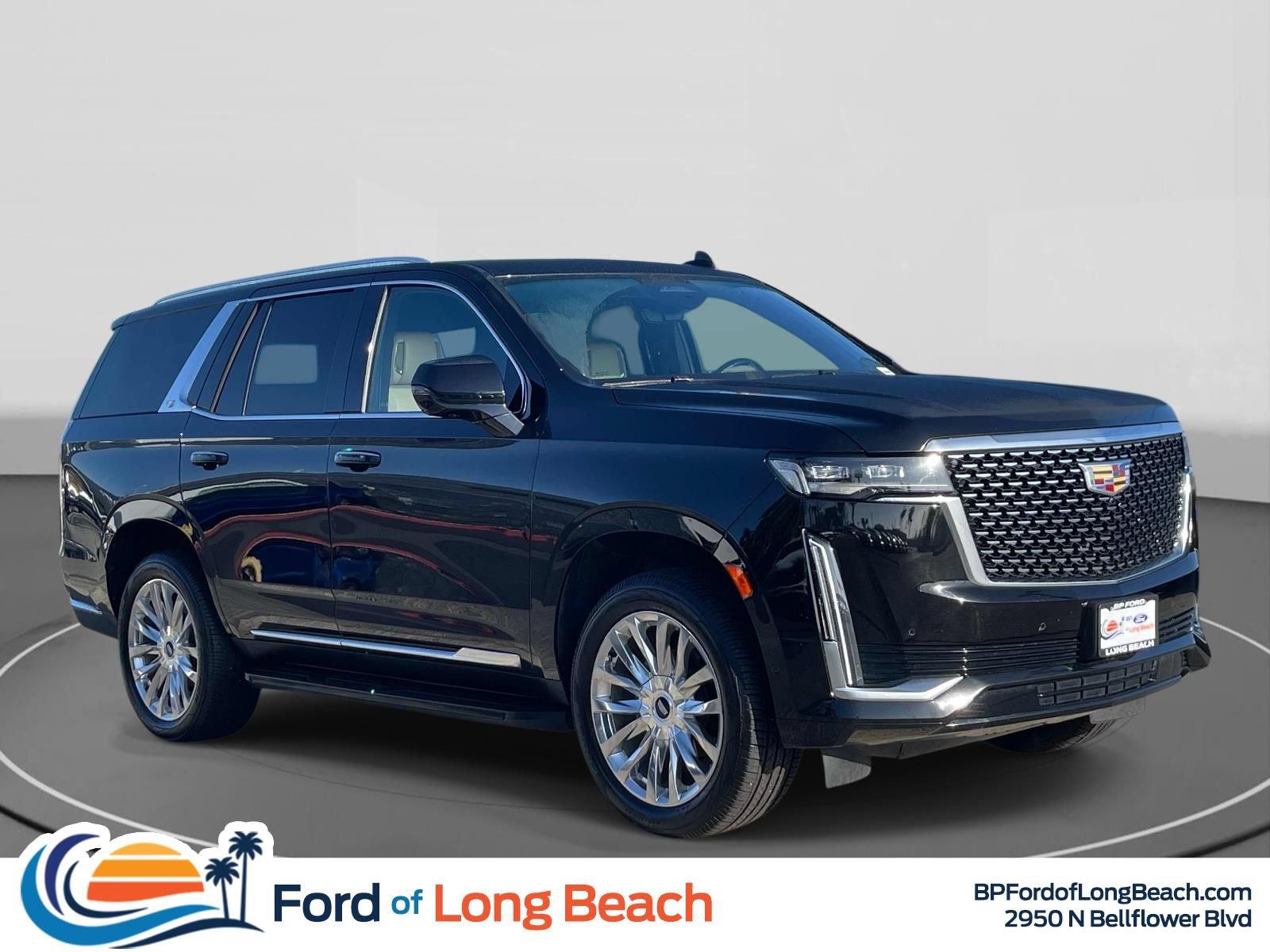 Used 2024 Cadillac Escalade Premium Luxury RWD image 1