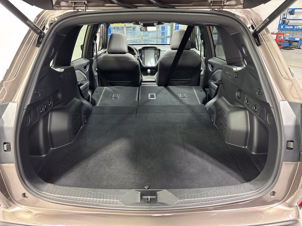 Used 2025 Subaru Forester Premium AWD/4WD image 36
