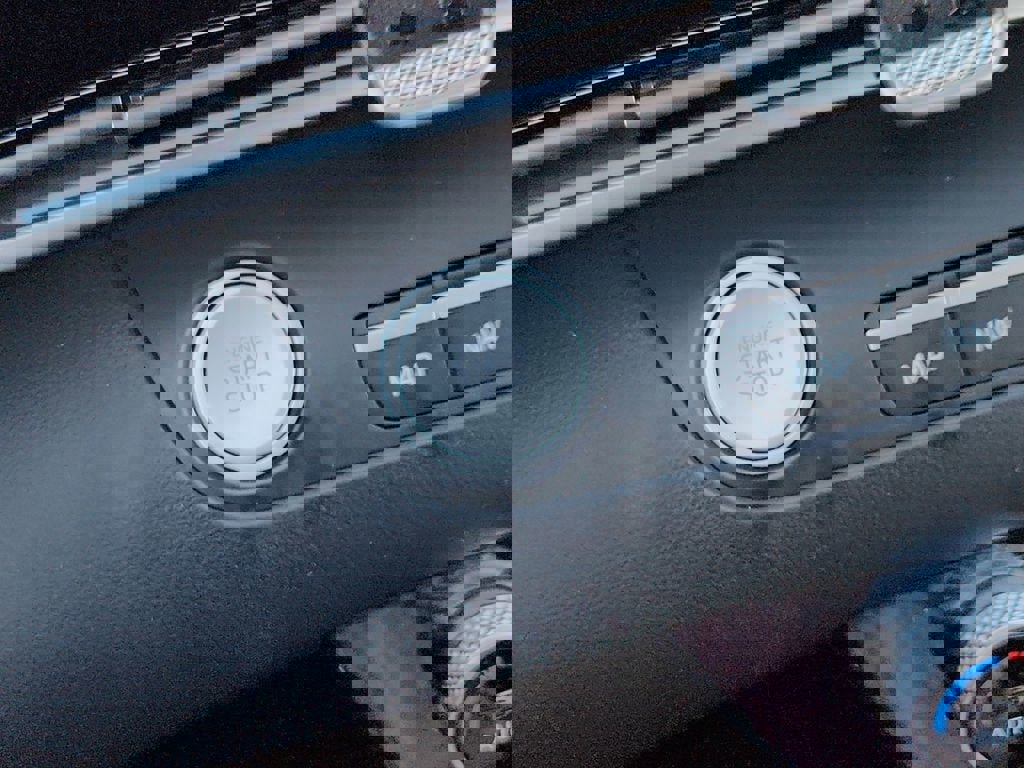 Used 2024 Hyundai Elantra SEL w/ Convenience Package image 29