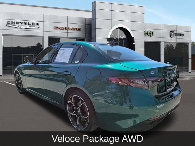 Used 2025 Alfa Romeo Giulia AWD w/ Veloce Package AWD image 6