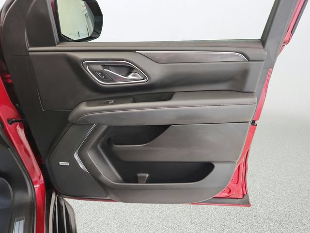 Used 2022 Chevrolet Tahoe RST w/ Luxury Package AWD/4WD image 30