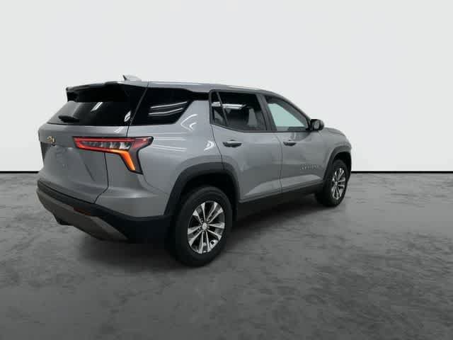 Used 2026 Chevrolet Equinox LT FWD image 4