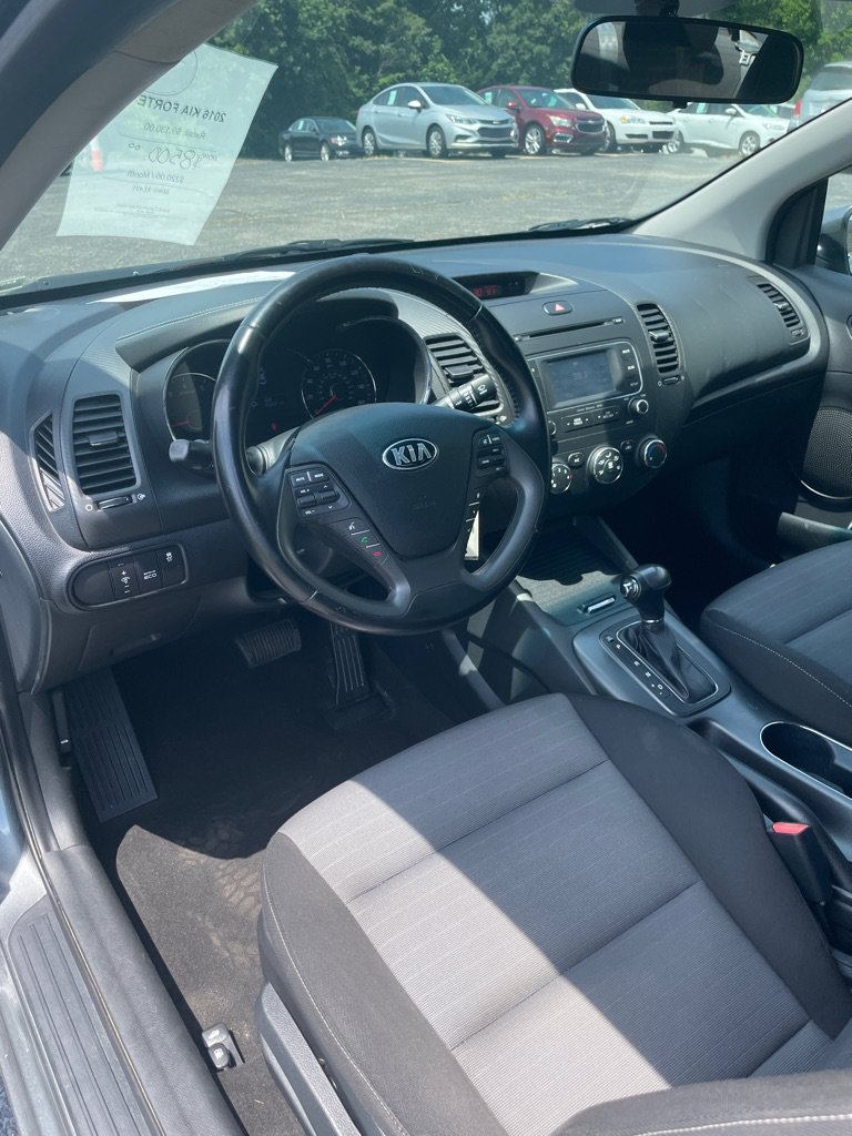Used 2016 Kia Forte Koup EX FWD image 9