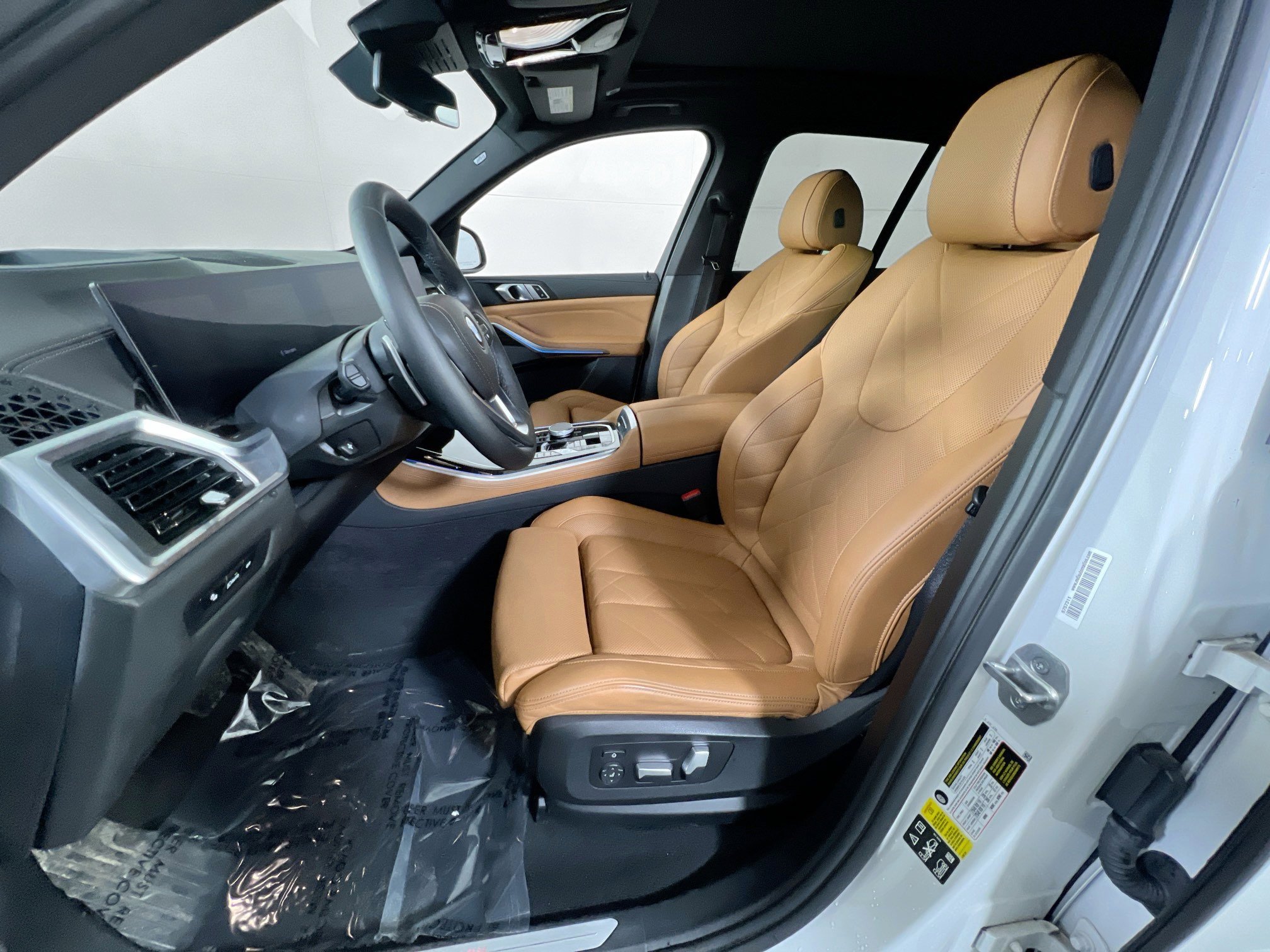 Used 2024 BMW X5 xDrive40i w/ Premium Package image 22