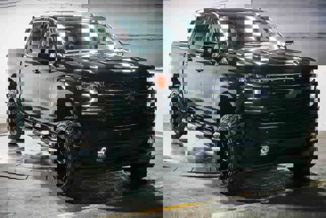 Used 2020 Chevrolet Silverado 1500 RST w/ All-Star Edition image 2