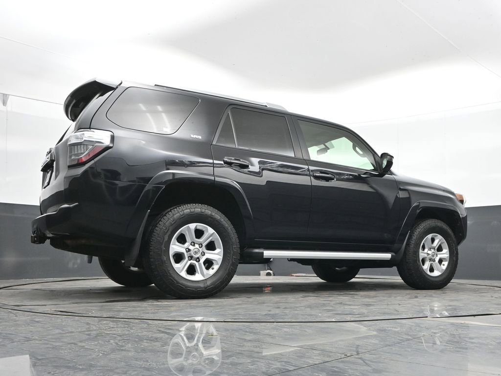 Used 2015 Toyota 4Runner SR5 image 41
