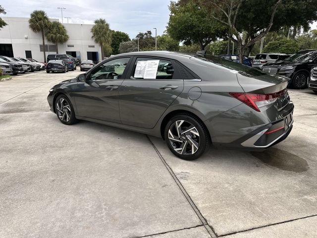 Used 2024 Hyundai Elantra Limited FWD image 33