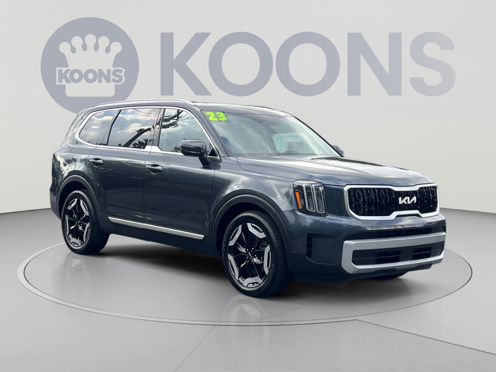 Used 2023 Kia Telluride EX AWD/4WD image 2