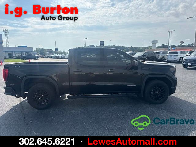 Used 2023 GMC Sierra 1500 Elevation w/ LPO, Elevation Black Package AWD/4WD image 2