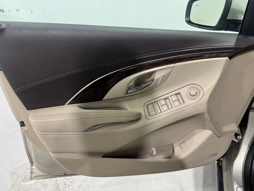 Used 2014 Buick LaCrosse Leather w/ Driver Confidence Package FWD image 15