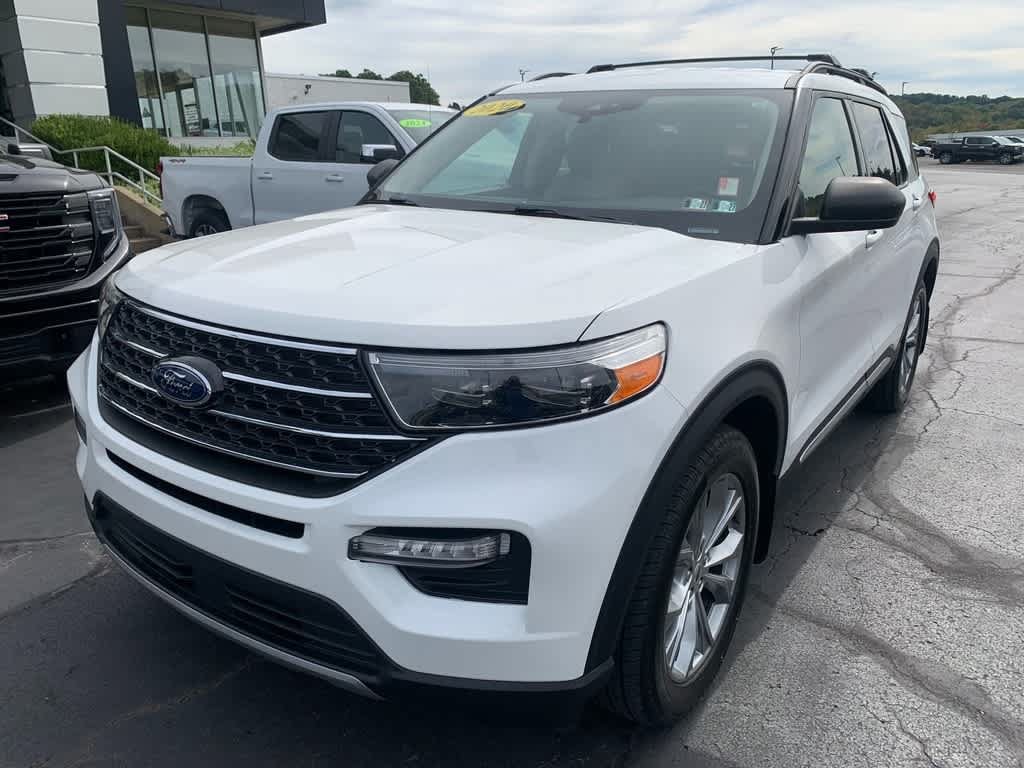 Used 2020 Ford Explorer XLT w/ Equipment Group 202A AWD/4WD image 8