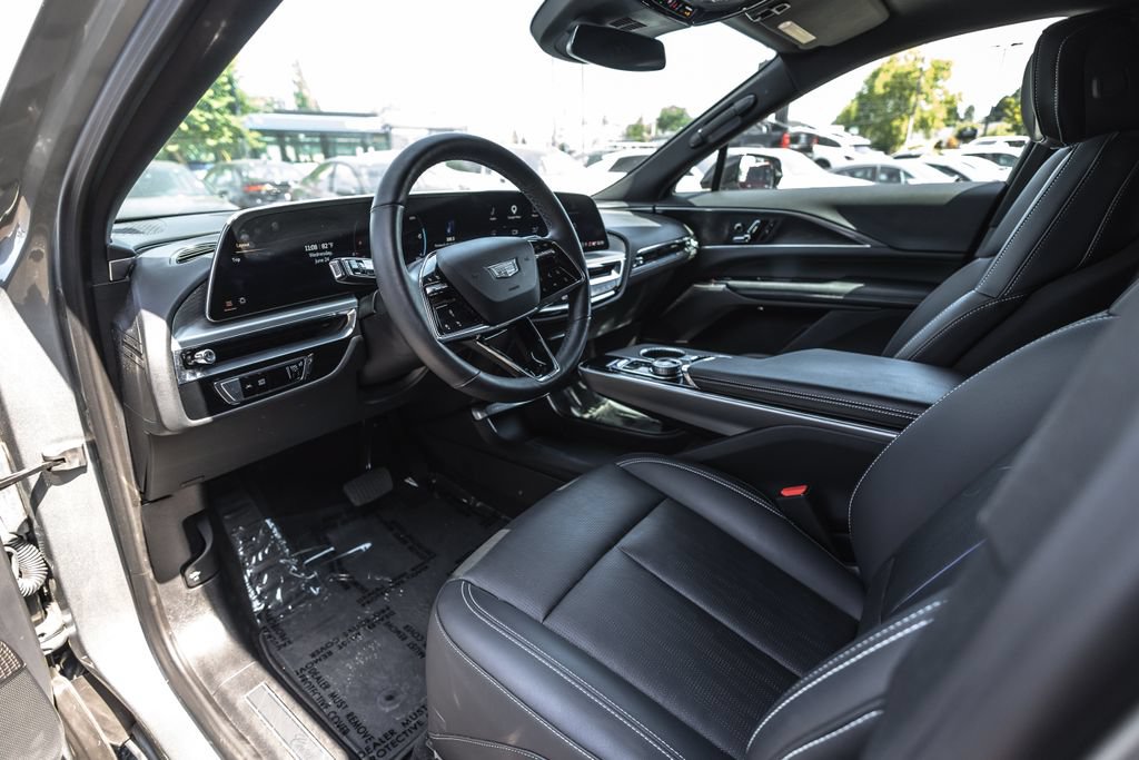 Used 2024 Cadillac Lyriq Sport RWD image 19