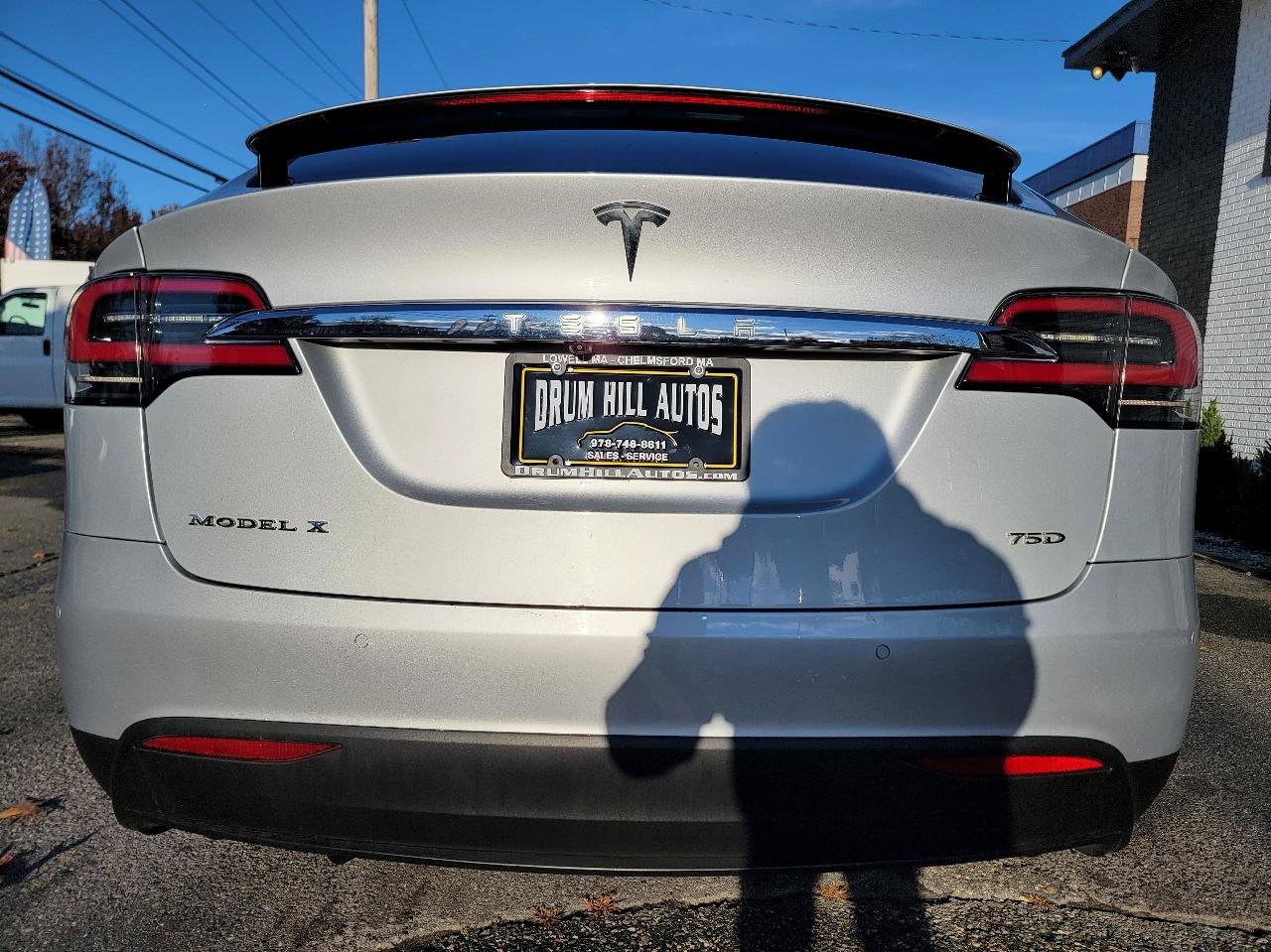Used 2017 Tesla Model X 75D AWD/4WD image 4
