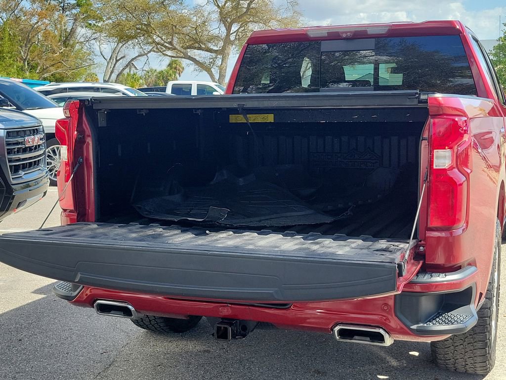 Used 2020 Chevrolet Silverado 1500 High Country w/ Technology Package image 11