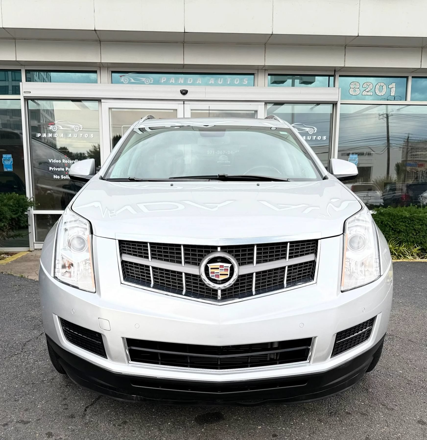 Used 2012 Cadillac SRX Luxury AWD/4WD image 2