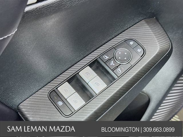 Used 2024 Mitsubishi Outlander SE Black Edition image 19