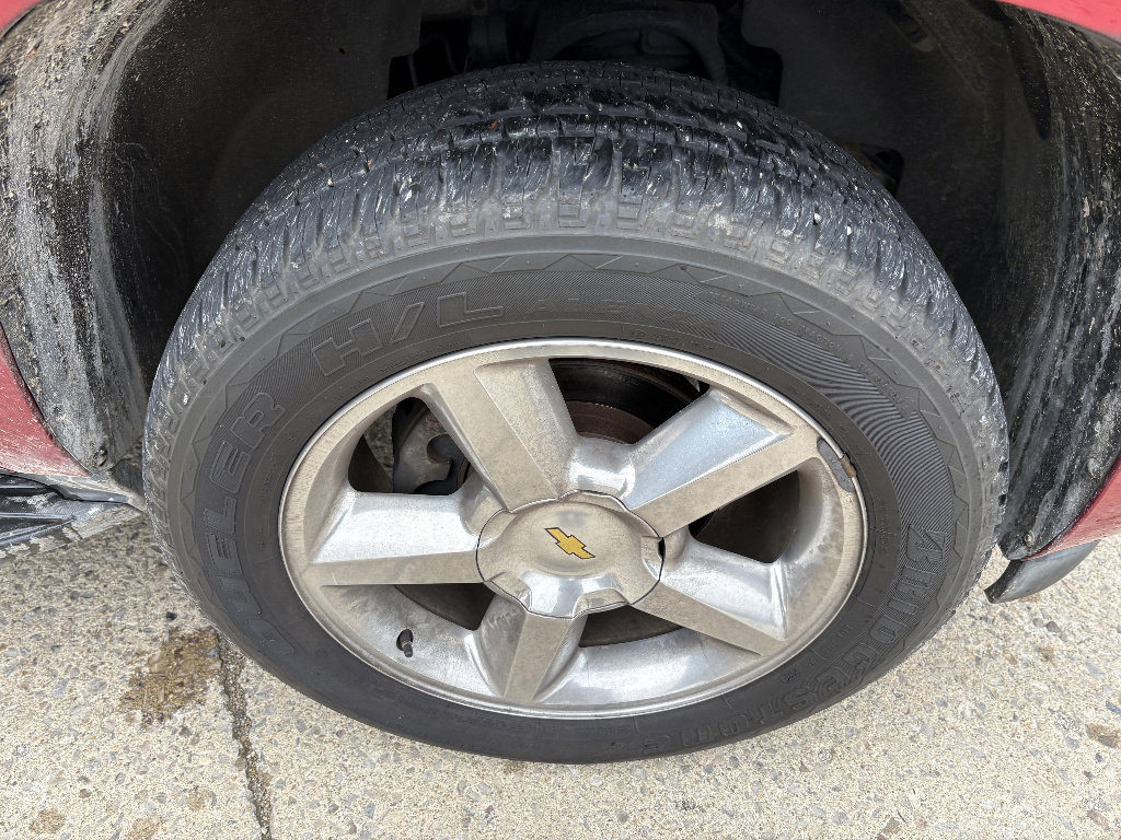 Used 2013 Chevrolet Tahoe LTZ image 12