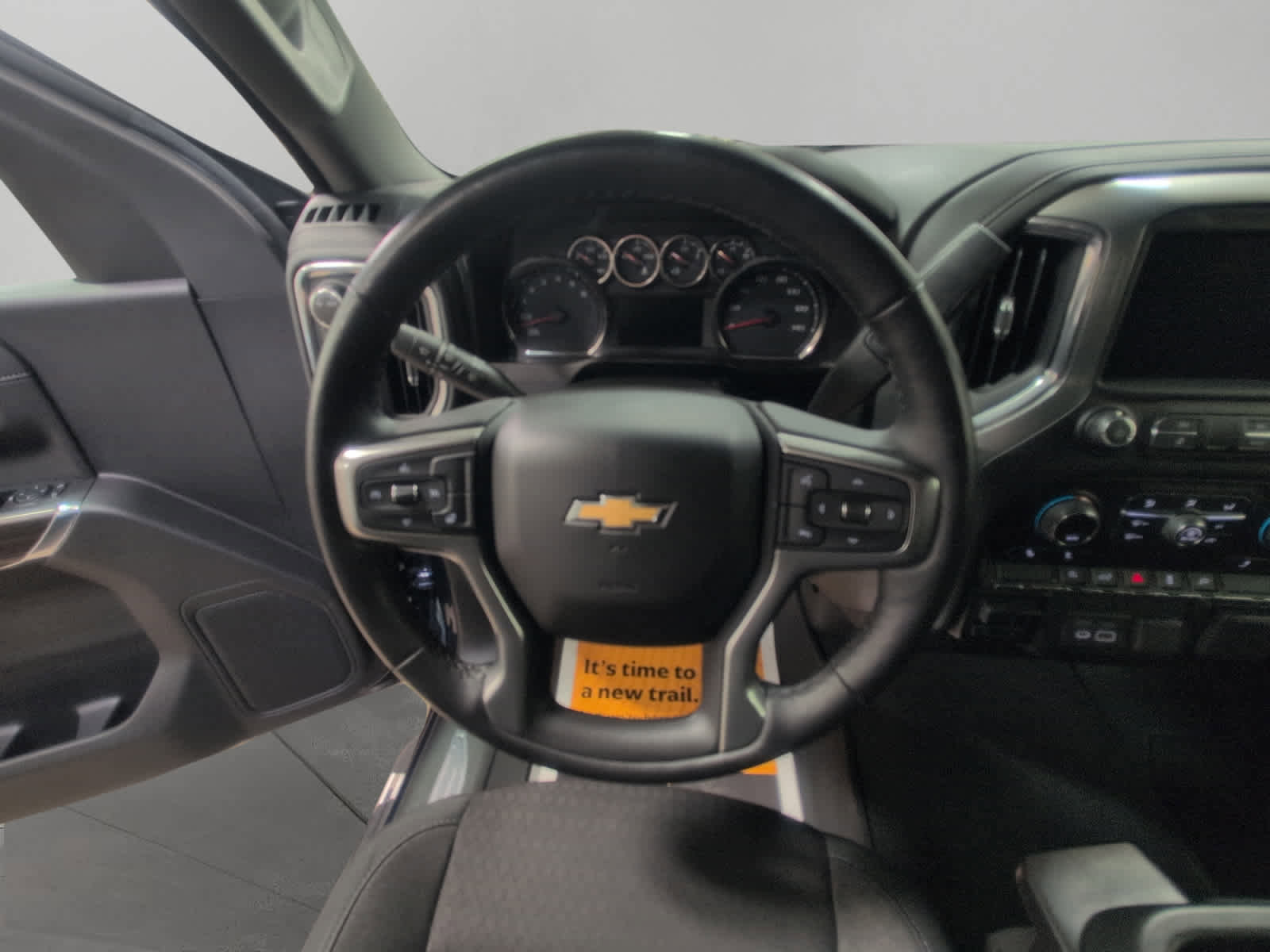 Used 2020 Chevrolet Silverado 1500 LT w/ All-Star Edition image 12