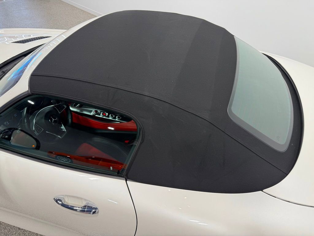 Used 2018 Mercedes-Benz AMG GT Roadster image 6