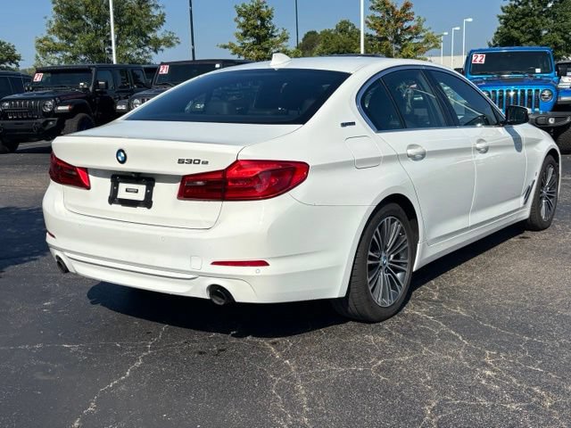 Used 2019 BMW 530e xDrive AWD/4WD image 11