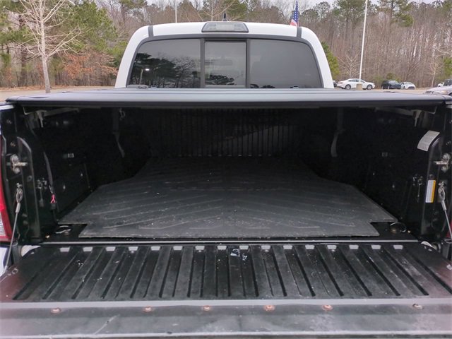 Used 2016 Toyota Tacoma SR5 w/ SR5 Appearance Package (SN) image 13