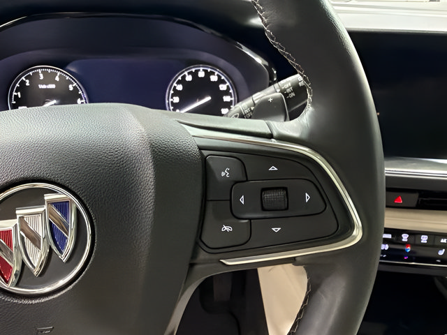 Used 2022 Buick Envision Essence w/ Technology Package I FWD image 17