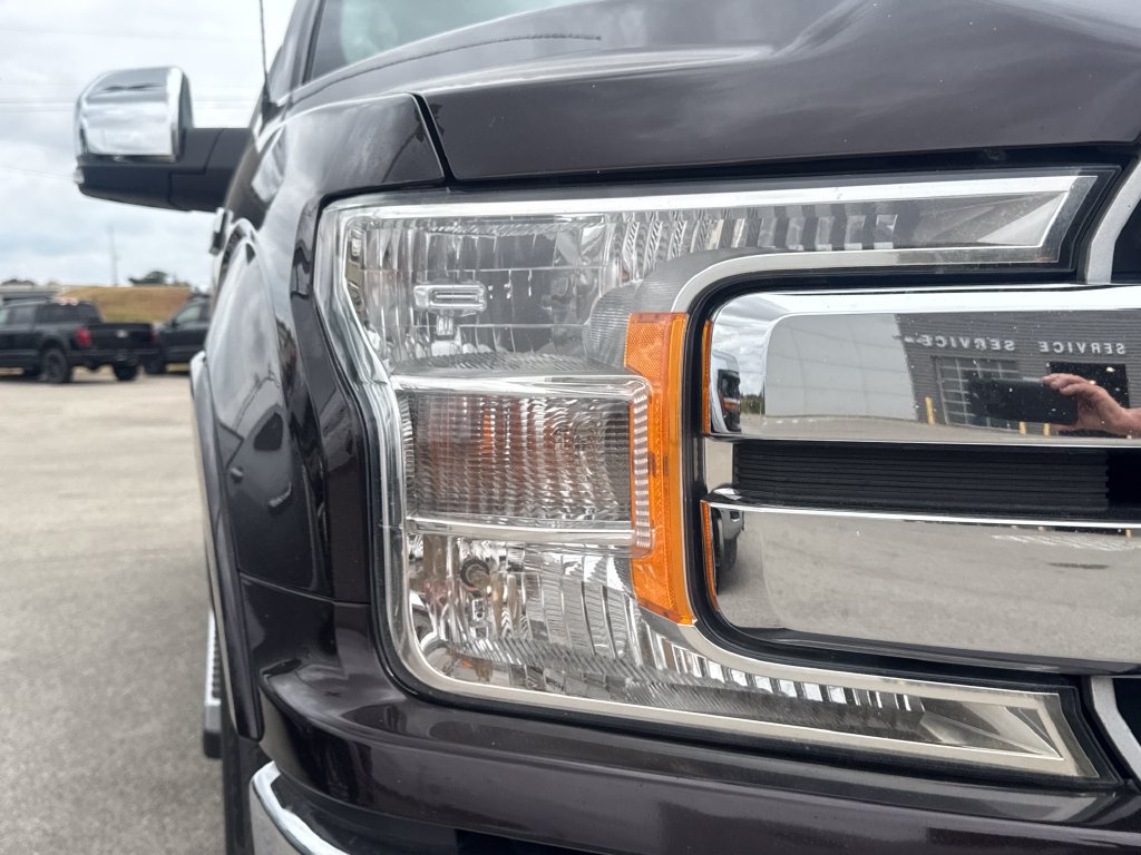 Used 2019 Ford F150 Lariat AWD/4WD image 4