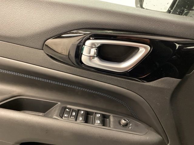 Used 2026 Jeep Compass Limited image 17