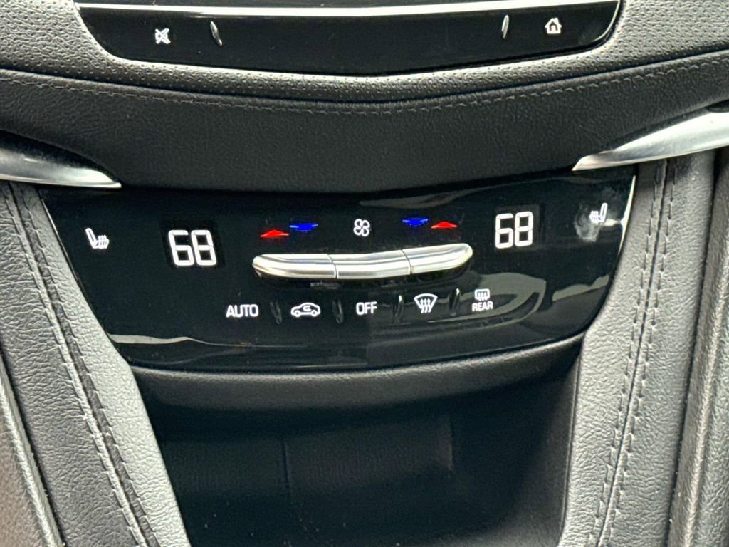 Certified 2024 Cadillac XT5 Premium Luxury AWD/4WD image 35