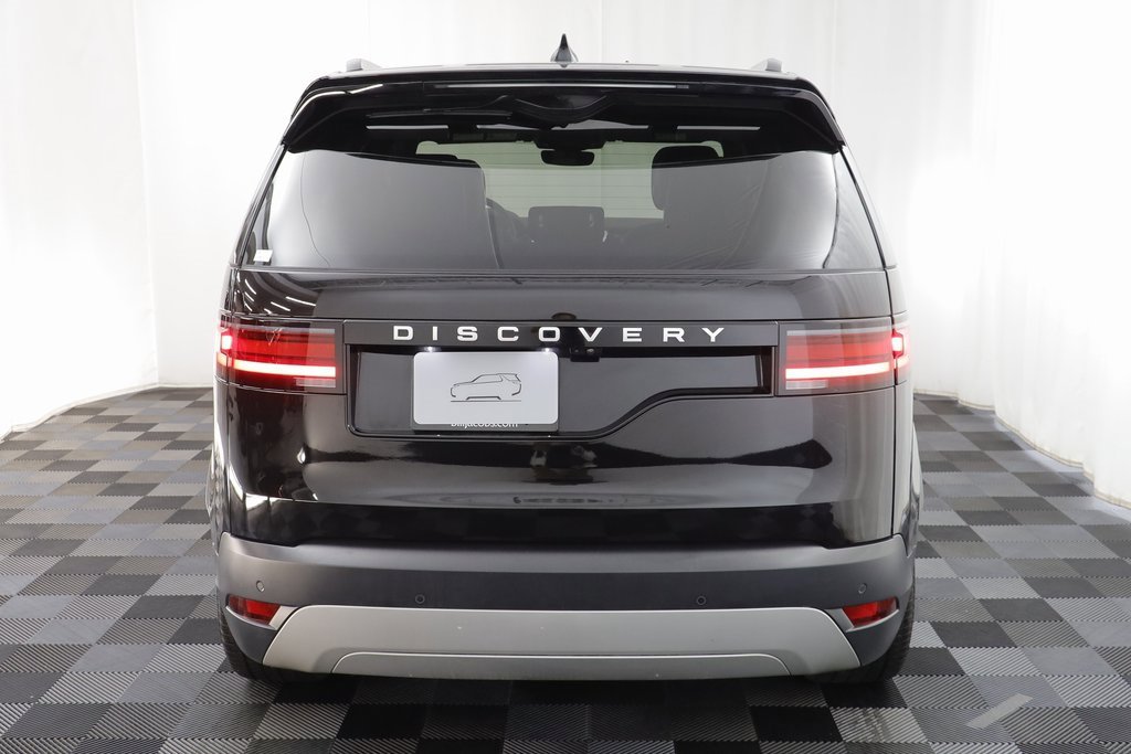 Certified 2025 Land Rover Discovery S image 18