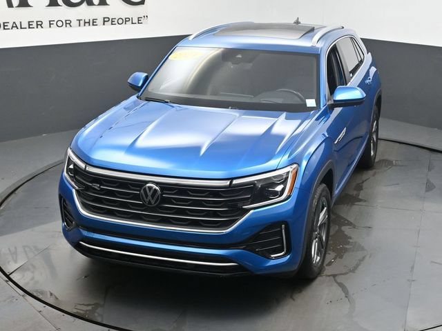 Used 2024 Volkswagen Atlas Cross Sport SEL R-Line AWD/4WD image 47