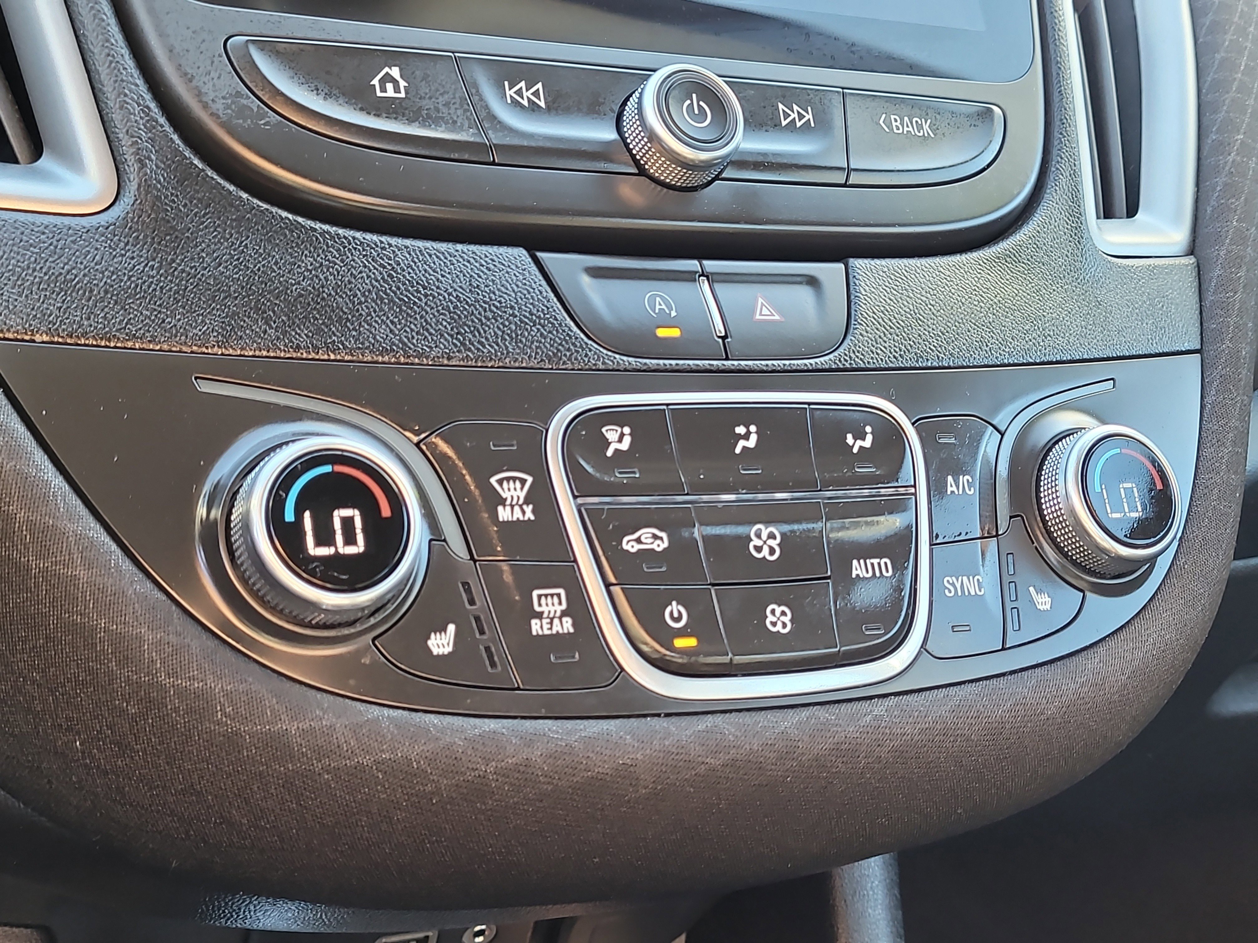 Used 2024 Chevrolet Malibu LT image 24