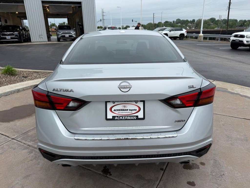 Used 2023 Nissan Altima 2.5 SL AWD/4WD image 9