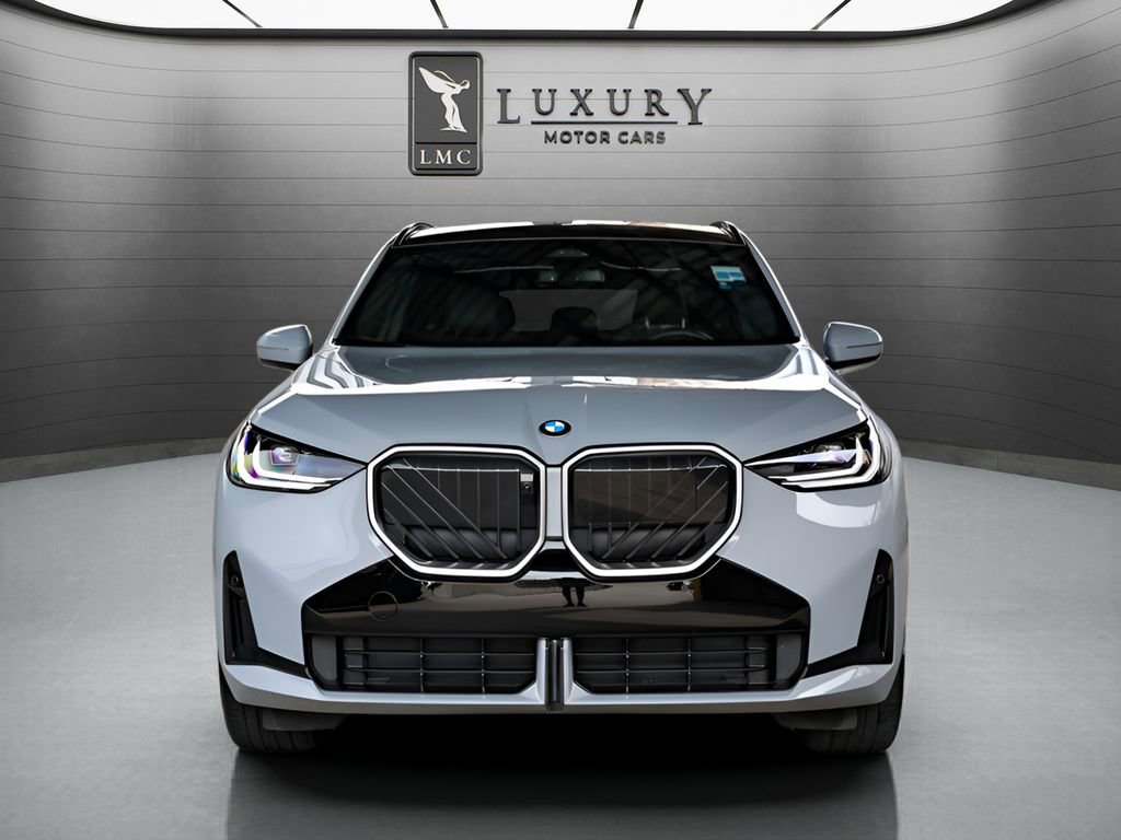 Used 2025 BMW X3 xDrive30i image 3